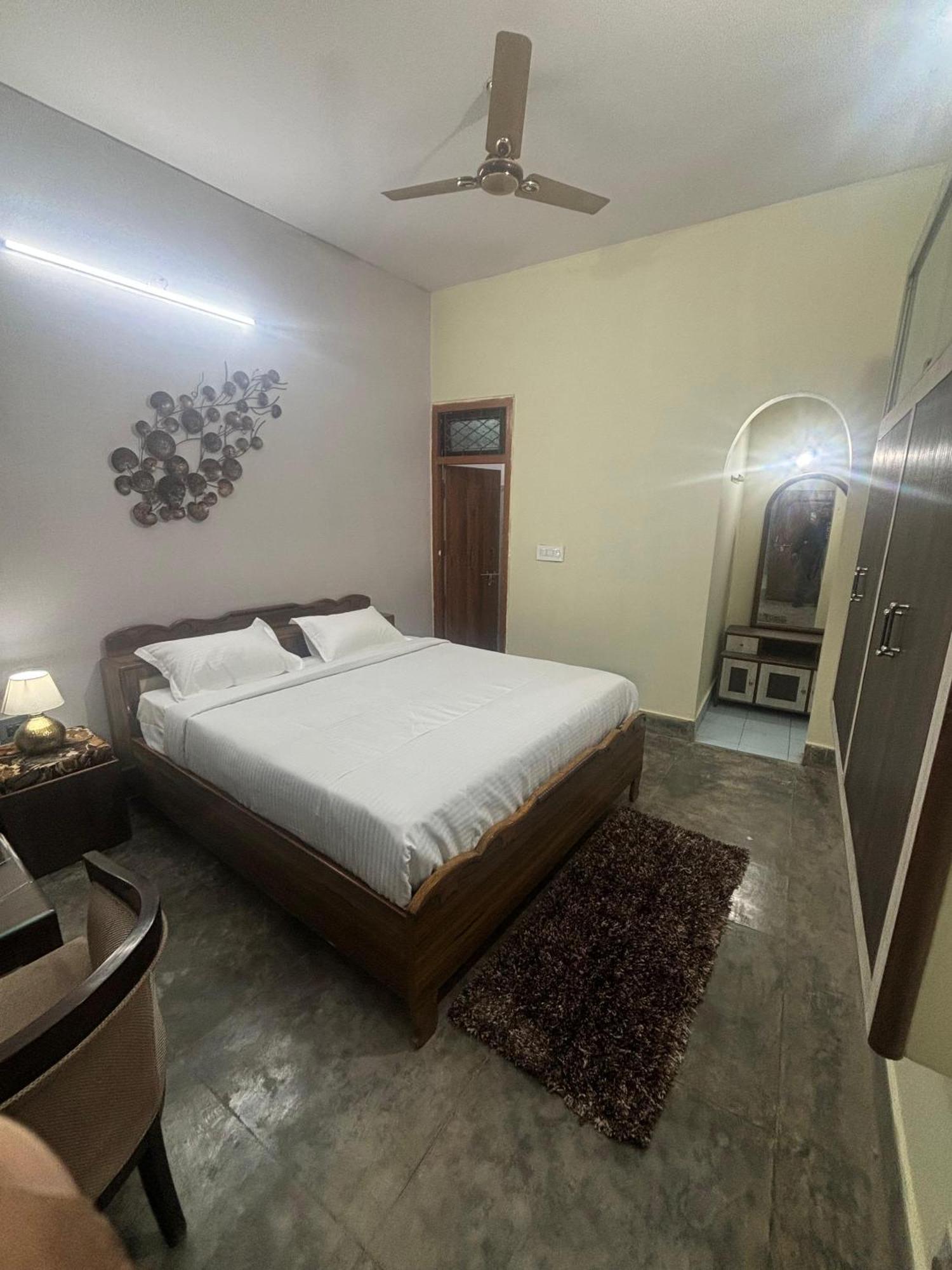 Amara Homestays Allāhābād Junction Exteriör bild