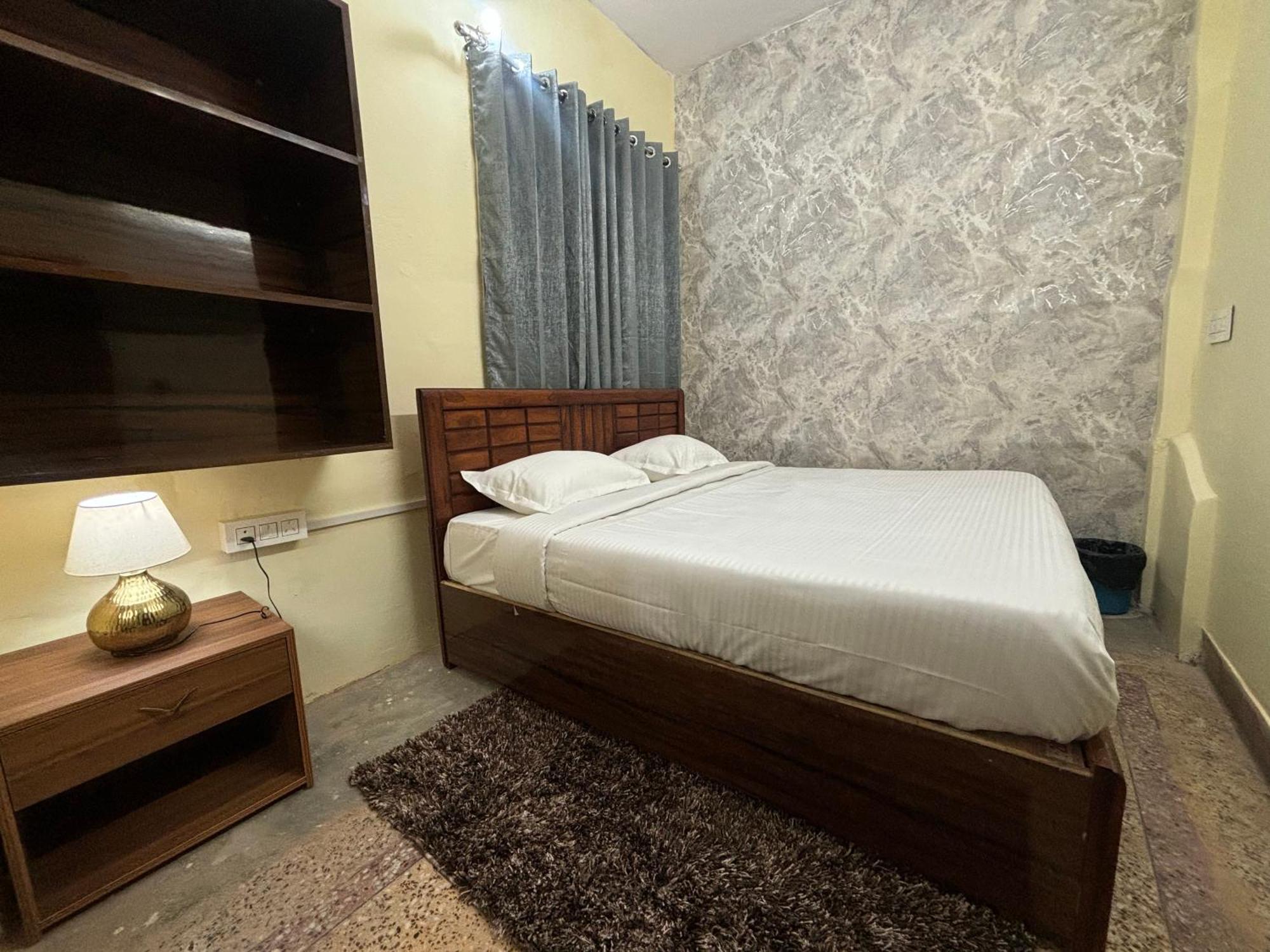 Amara Homestays Allāhābād Junction Exteriör bild